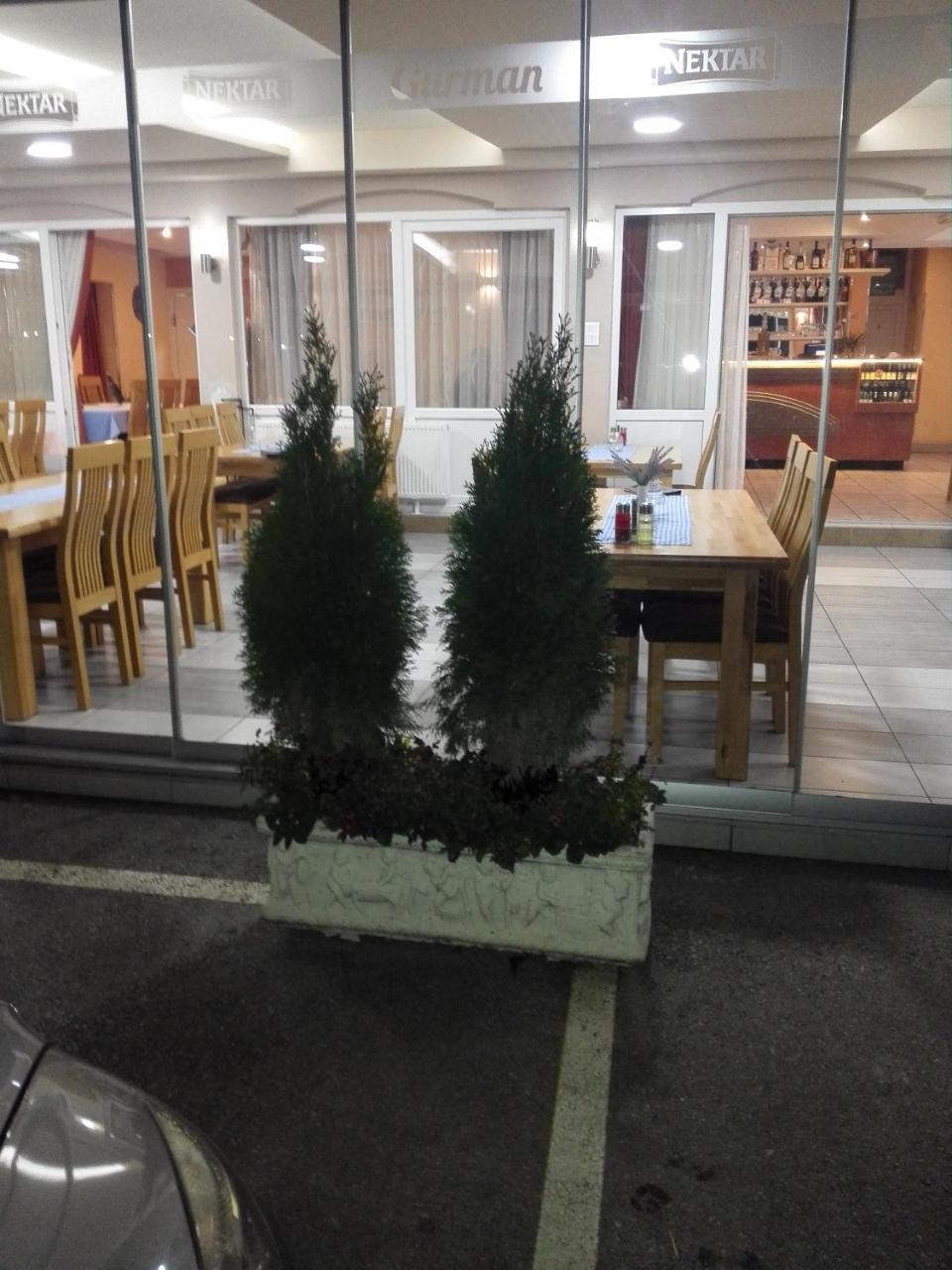 Motel Restoran Gurman Banja Luka Exterior foto